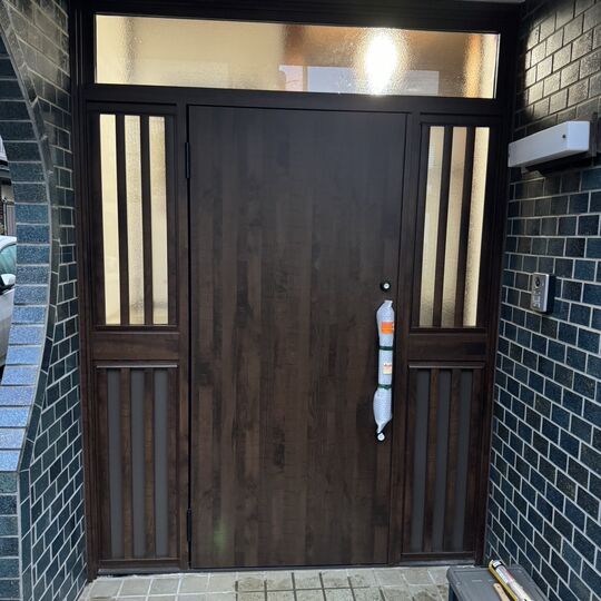 画像2350：玄関取り換え工事
